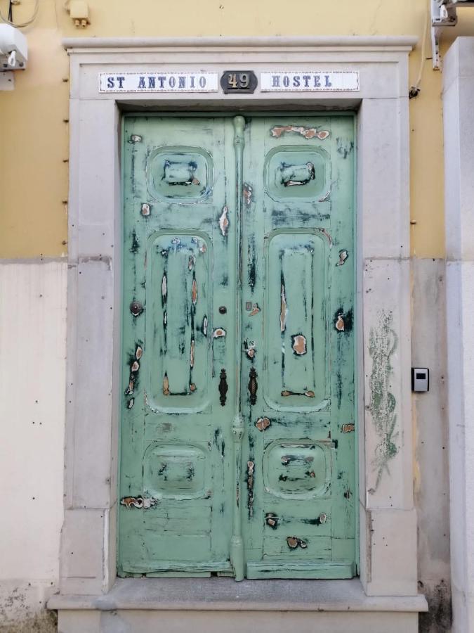 St. Antonio 49 Hostel Faro Bagian luar foto
